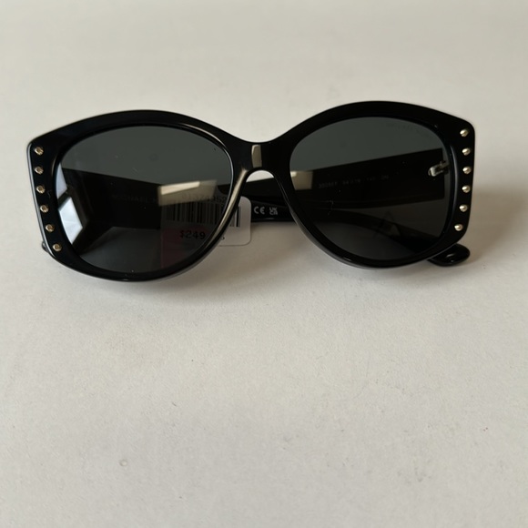 Michael Kors Accessories - NEW Michael Kors Sunglasses- Black